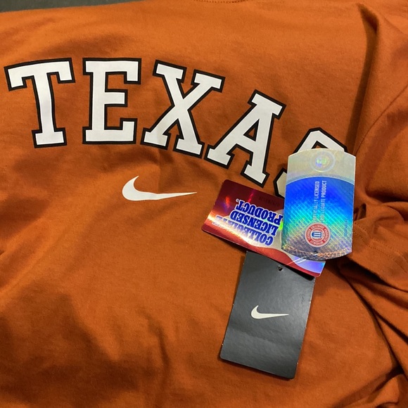 Nike. Texas. Short sleeve Tee. - Picture 4 of 5